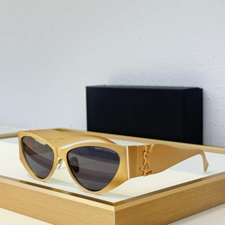 Picture of Saint Laurent Sunglasses _SKUfw79616580fw